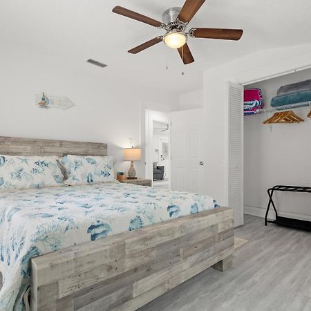 The Good Vibes Only Cottage Tampa Extérieur photo